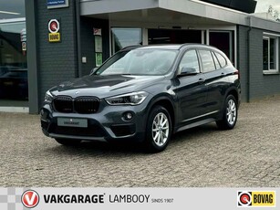 BMW X1 xDrive20i 192PK Executive Sport Line automaat Navi 4x4