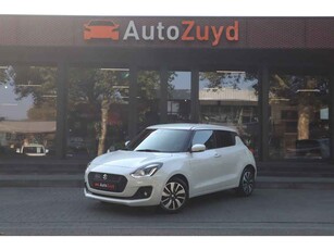 Suzuki Swift 1.0 Stijl / Camera / Navi / CarPlay / Clima