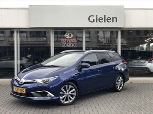 Toyota Auris 1.8 Touring Sports Hybrid Executive | Navigatie, Half leer, Stoelverwarming, Parkeersensoren, LED, DAB, 17inch, Keyless