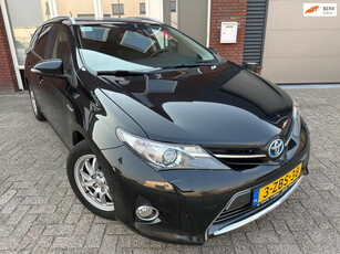 Toyota Auris Touring Sports 1.8 Hybrid Lease+ / Pano / Camera / Navi / PDC / LM