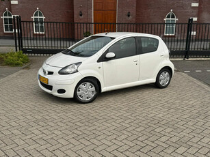 Toyota Aygo 1.0-12V Comfort # AUTOMAAT / LAAGKM / ELECRAMEN / APK / NAP