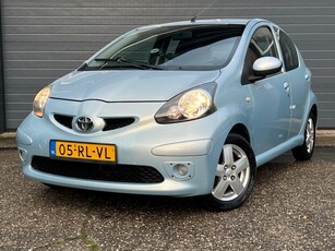 Toyota Aygo 1.0-12V Sport Airco Achteruitrijcamera Apk 07-2025 5 drs Is