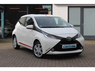 Toyota Aygo 1.0 VVT-i x-play Airco, Camera, LM Velgen