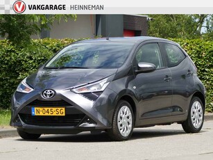 Toyota Aygo 1.0 VVT-i x-play | Apple Carplay/Android Auto | spraakbediening | achteruitrijcamera | All-season-banden