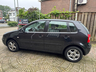 Volkswagen Polo 1.4-16V APKverlopen voorruit kapot