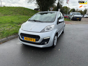 Peugeot 107 1.0 Active Premium Pack Airco, LED dagrijverlichting