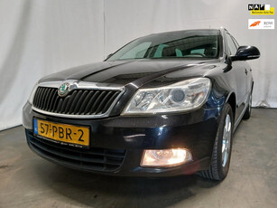 Skoda Octavia Combi 1.2 TSI Elegance - Rondom Gebruikersschade