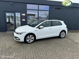 Volkswagen Golf 1.5 TSI R-Line