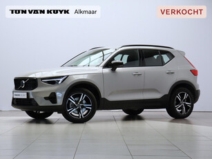 Volvo XC40 2.0 B4 Plus Dark / IntelliSafe Assist / BLIS / Trekhaak / Keyless / Google Infotainment / Voorruitverwarming /