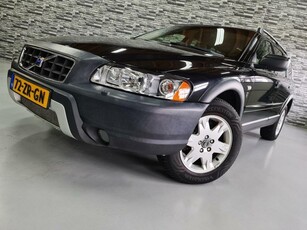 Volvo XC70 2.5 T AWD Momentum*210PK*Trekhaak*7 zitplaatsen!