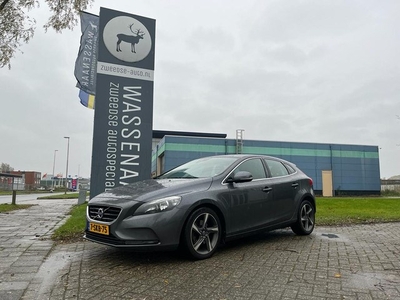 Volvo V40 T3 Momentum Rijklaarprijs Trekhaak