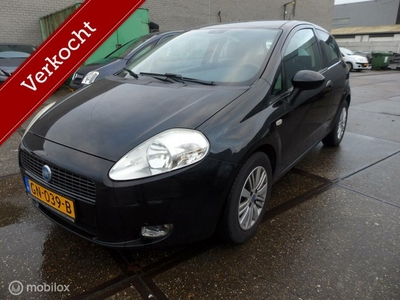 Fiat Grande Punto 1.4-16V Sport nap pas + onderhoud boekjes