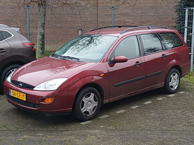 Ford Focus Wagon 1.6-16V Ambiente