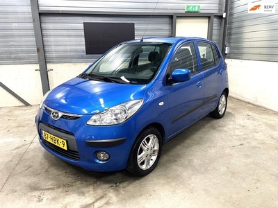 Hyundai I10 1.25i i-Catcher airco nieuwe APK dakraam sport