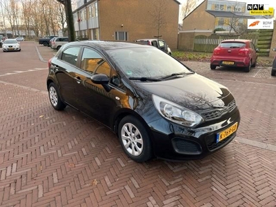 Kia Rio Eerste eigenaar / Nieuw APK / Airco / Leuke auto