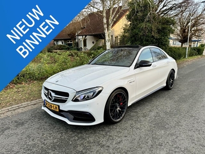 Mercedes-Benz C63S AMG V8 510PK Burmester•Pano