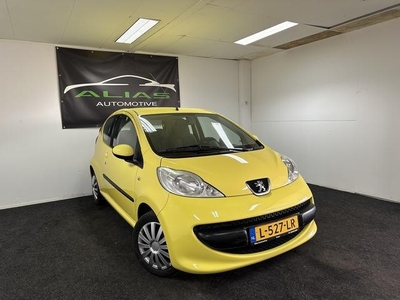 Peugeot 107 1.0-12V XR Geel AIRCO - Stuurbekrachtiging -