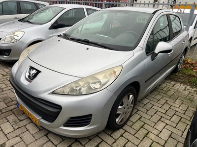 Peugeot 207 1.4 VTi X-line