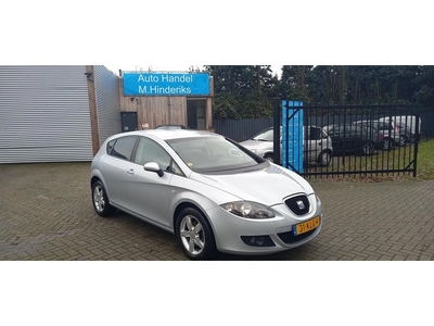 SEAT LEON Ecc navi trekhaak leder lmv