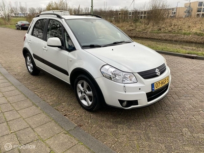 Suzuki SX4 1.6 Exclusive