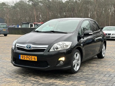 Toyota Auris 1.8 Full Hybrid Dynamic