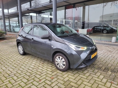 Toyota Aygo 1.0 VVT-i x-fun Airconditioning Bluetooth