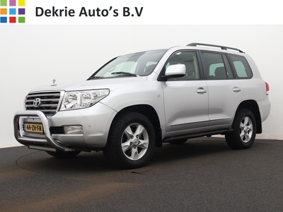 TOYOTA LANDCRUISER V8 *YOUNGTIMER* Automaat 4.5 D-4D VX 5p. / Apk 02-2025 / Airco / Navigatie / Trekhaak / Privacy-Glass / Cruise-ctr.