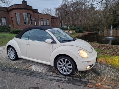 Volkswagen New Beetle Cabriolet 1.6 highline LEER/airco