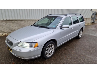 Volvo V70 2.5T AWD Momentum