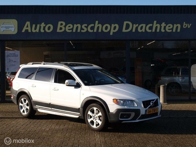 Volvo XC70 AWD 2.4 D5 215 Summum Schuifdak Leer Xenon Navi