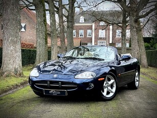 Jaguar XK8 4.0 V8 Convertible / ORG. NL. / YOUNGTIMER / NAP