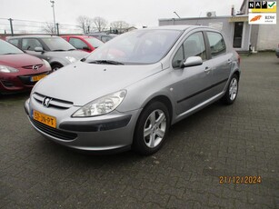 Peugeot 307 Peugeot 307 2.0-16V XT 5DRS-AUTOMAAT-NAVIGATIE