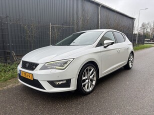 SEAT León ST 1.8 TSI FR / NAVI / AIRCO / HALF LEER /