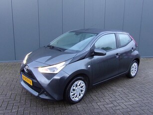 Toyota Aygo 1.0 VVT-i x-play//CAMERA //NAVI