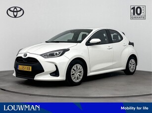 Toyota Yaris 1.5 Hybrid Active Climate Control Cruise