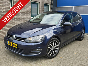 Volkswagen Golf 1.4 TSI Highline Pano / Standkachel