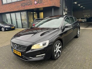 Volvo V60 2.4 D6 TREKHAAK S DAK LEER CAMERA XENON GROTE