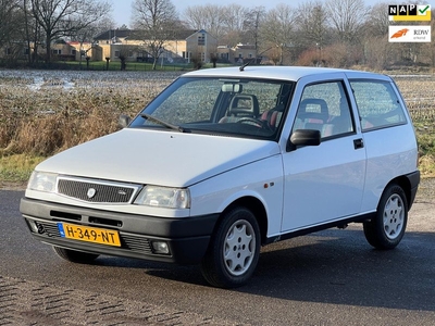 Lancia Y 10 1.1 i.e.nt UNIEK NIEUWSTAAT/ APK 03-01-2024/AIRCO