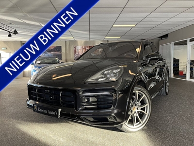 Porsche Cayenne 3.0 E-Hybrid / NL-Auto / Full Full / Pano / 4-wiel sturing / Luchtvering / Night Vision / 21 inch / Stoelventilatie / Elek Trekh