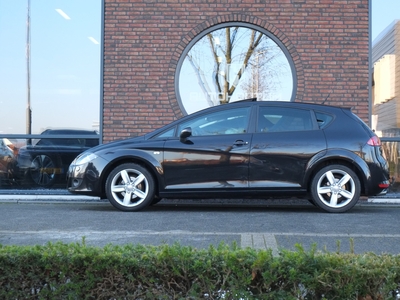 SEAT LEON 1.6 Sport-up Schuifdak, Trekhaak