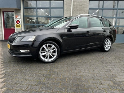 Skoda Octavia Combi 1.6 TDI Greentech Clever Edition | TREKHAAK | NAVI |