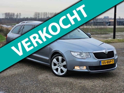 Skoda Superb Combi 1.8 TSI Elegance Airco/Navi/Xenon/Leder/Stoelverw/Nap/Boekjes