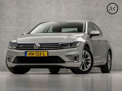 VOLKSWAGEN PASSAT 1.4 TSI GTE Sport 218Pk Automaat (NAVIGATIE, CLIMATE, KEYLESS, SPORTSTOELEN, LED KOPLAMPEN, PARKEERSENSOREN, CRUISE, NIEUWE APK, NIEUWSTAAT)