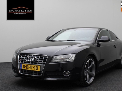 Audi A5 Coupé 1.8 TFSI 2008 | Airco | Cruise Control | Lederen Bekleding | Voorstoelen Verwarmd | Parkeersensoren | Stuurwiel Bediening | CD Wisselaar | Boekjes | Lichtmetaal