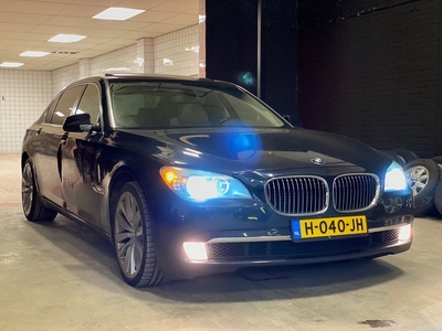 BMW 7-serie 750Li V8 4.4i 408PK+ LANG Xen.20'' Zij-Schade