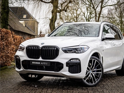 BMW X5 xDrive45e M Sport Sky Lounge Panorama 22