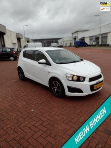 Chevrolet Aveo 1.2 LT MOOIE AUTO BEL 0619590613 5 DRS AIRCO KM 102.778 Nap apk nieuwen bij aflevering