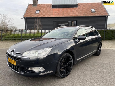 Citroen C5 Tourer 3.0 V6 EXCLUSIVE AUTOMAAT PANORAMADAK LEER NAVI XENON YOUNGTIMER