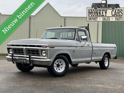 Ford F100 V8 360 Handbak NL Kenteken 2300KG Trekgewicht