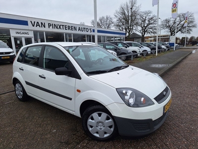 Ford Fiesta 1.4-16V Ambiente (MET NIEUWE APK)